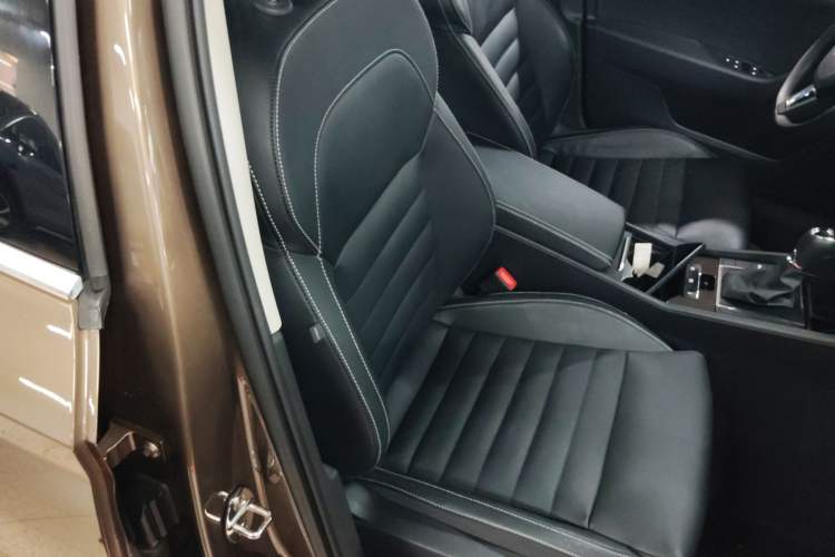 Used Skoda Superb 2016 TSI330 DSG Smart Drive Edition Right Front Seat