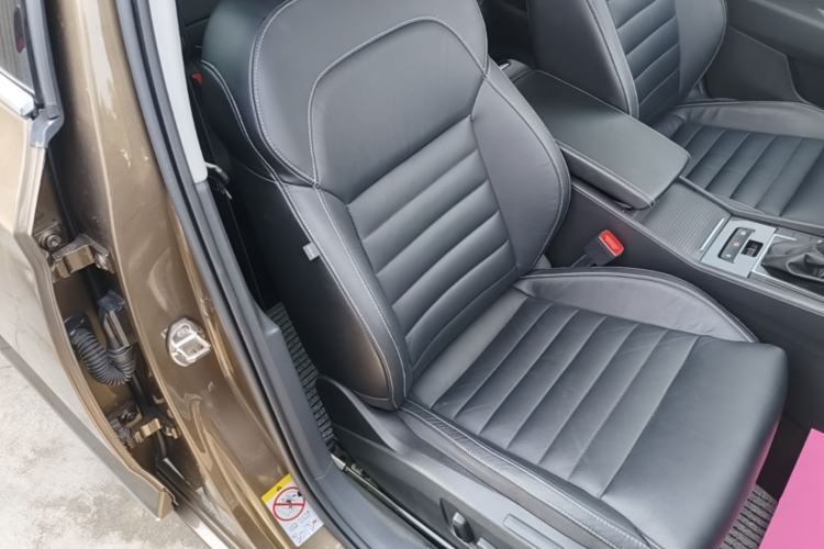 Used Skoda Superb 2016 TSI330 DSG Smart Drive Edition Right Front Seat