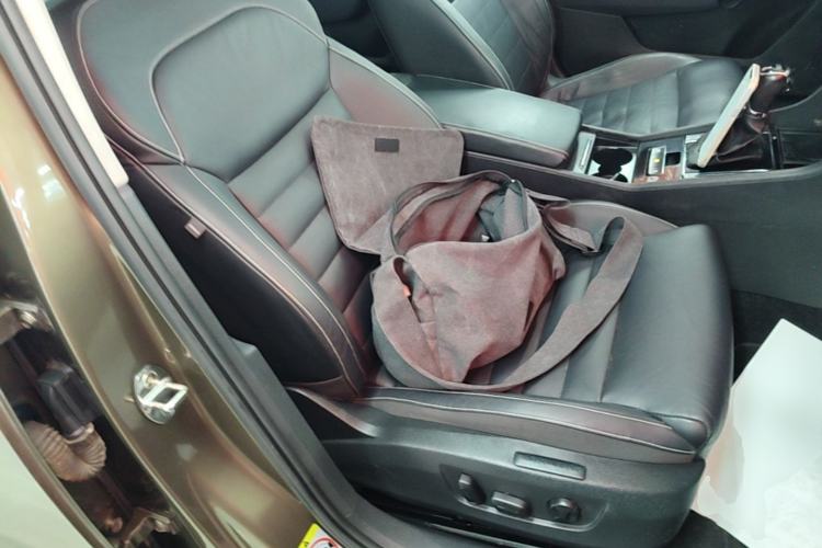 Used Skoda Superb 2016 TSI330 DSG Smart Drive Edition Right Front Seat