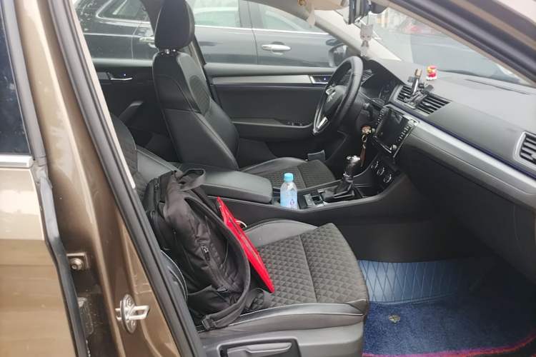 Used Skoda Superb 2016 TSI280 DSG Innovation Edition Right Front Seat