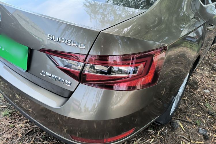 Used Skoda Superb 2016 TSI280 DSG Innovation Edition Right Rear Taillight