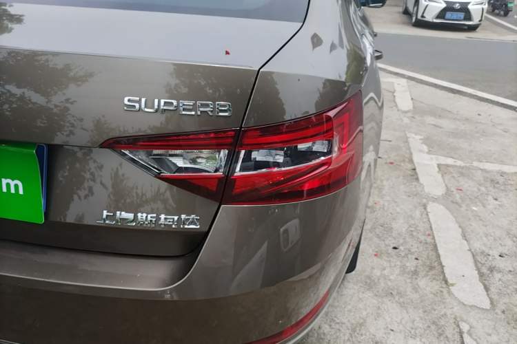 Used Skoda Superb 2016 TSI280 DSG Innovation Edition Right Rear Taillight