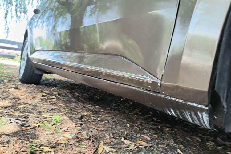 Used Skoda Superb 2016 TSI280 DSG Innovation Edition Right Side Sill
