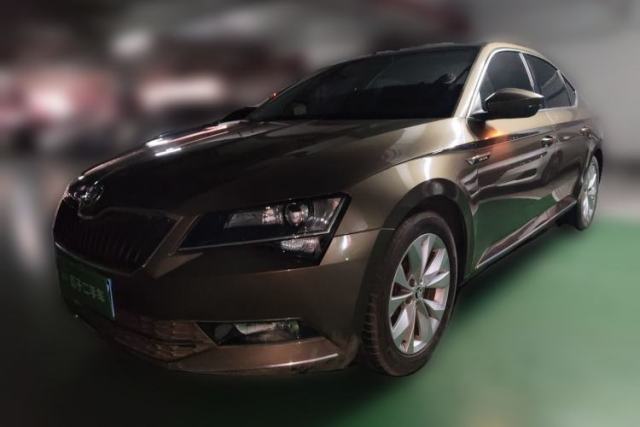 Ojetý Skoda Superb 2016 TSI330 DSG Innovation Edition