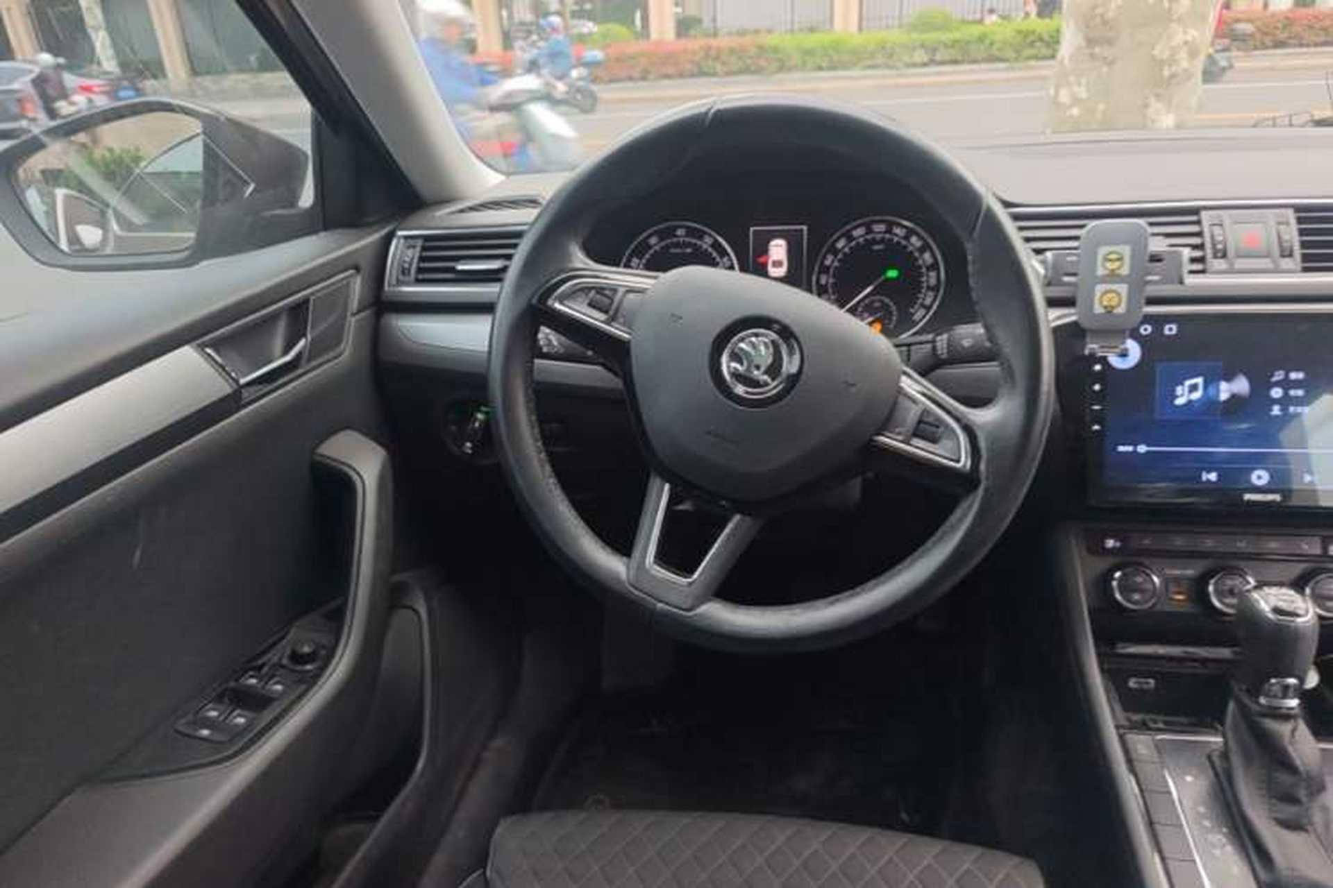 Used Skoda Superb 2016 TSI280 DSG Innovation Edition Steering Wheel
