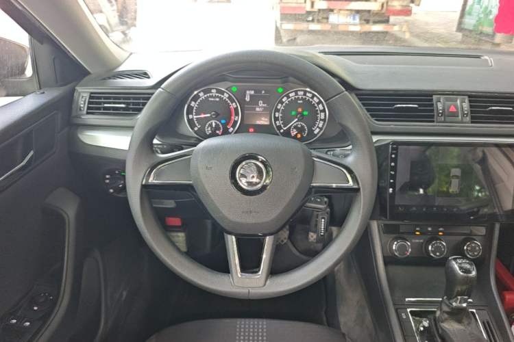 Used Skoda Superb 2016 TSI280 DSG Advanced Edition Steering Wheel