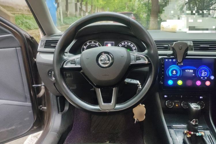 Used Skoda Superb 2016 TSI280 DSG Innovation Edition Steering Wheel