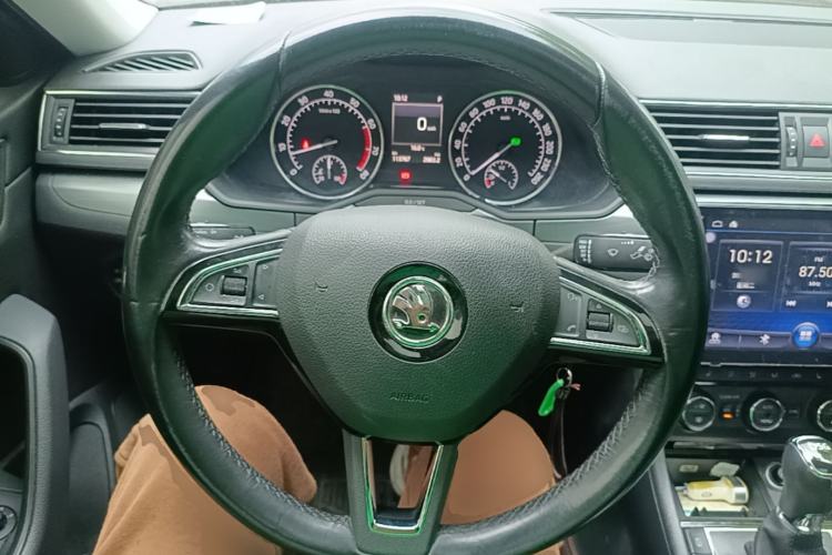 Used Skoda Superb 2016 TSI330 DSG Innovation Edition Steering Wheel