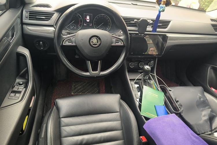 Used Skoda Superb 2016 TSI330 DSG Smart Drive Edition Steering Wheel