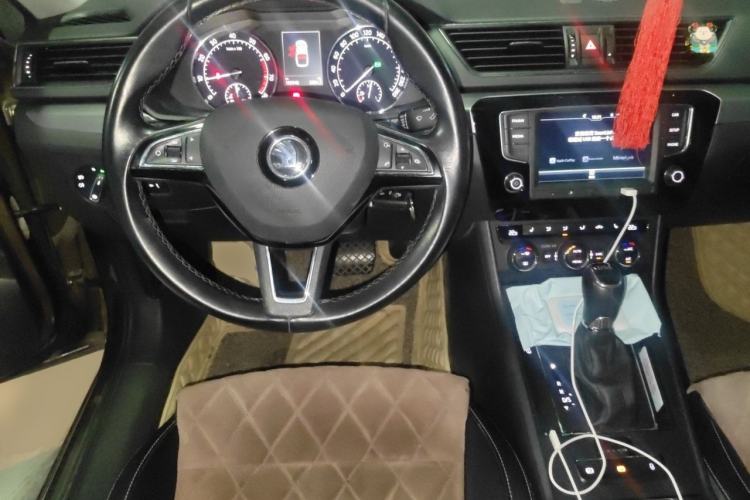 Used Skoda Superb 2016 TSI280 DSG Innovation Edition Steering Wheel