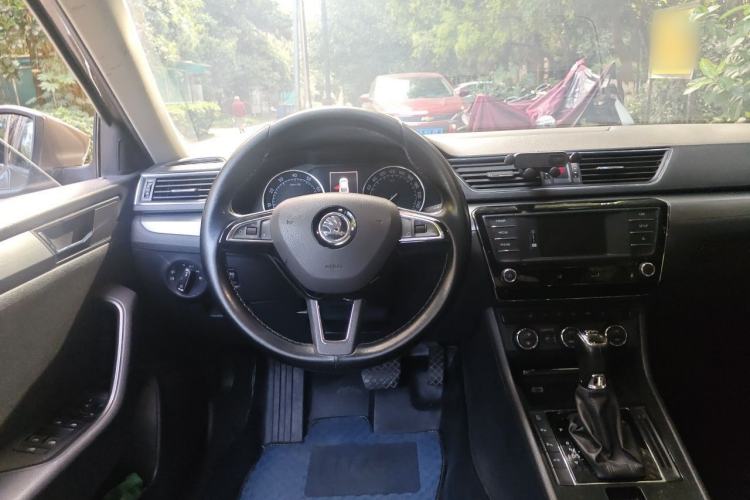 Used Skoda Superb 2016 TSI280 DSG Innovation Edition Steering Wheel