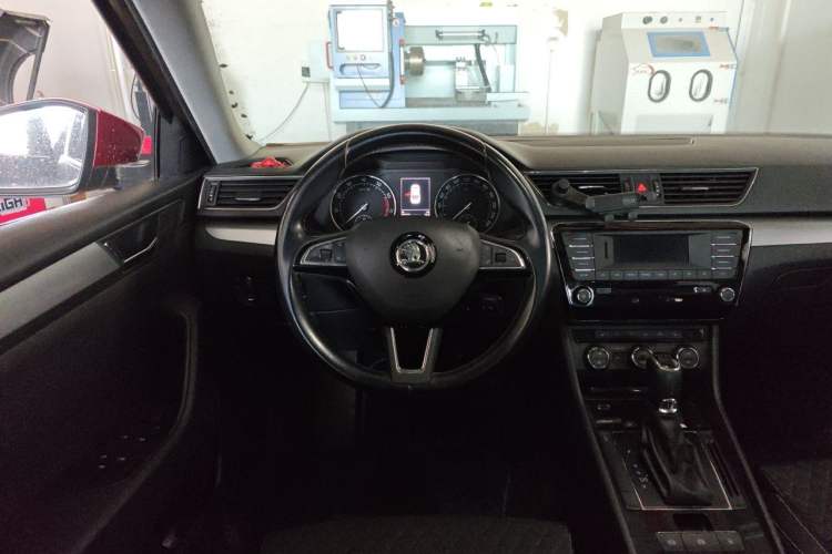 Used Skoda Superb 2016 TSI330 DSG Innovation Edition Steering Wheel