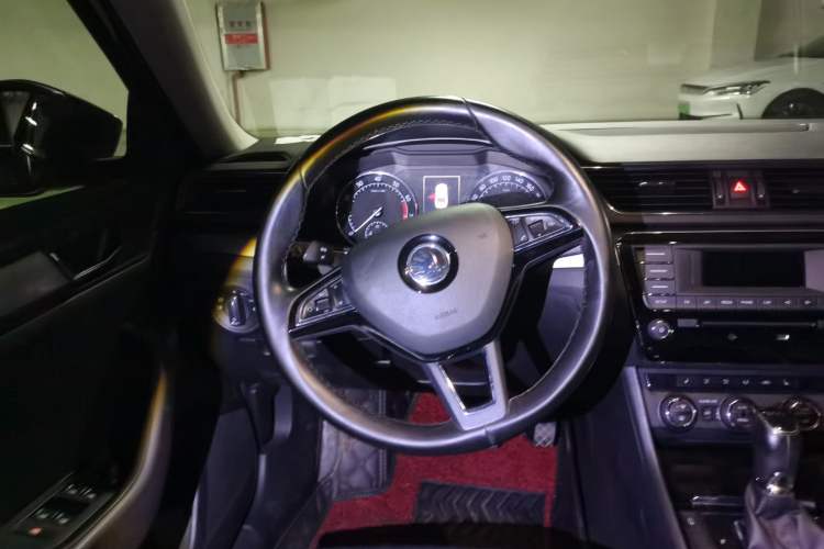Used Skoda Superb 2016 TSI280 DSG Innovation Edition Steering Wheel