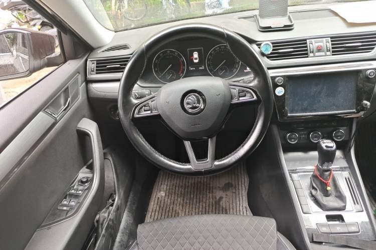 Used Skoda Superb 2016 TSI280 DSG Innovation Edition Steering Wheel