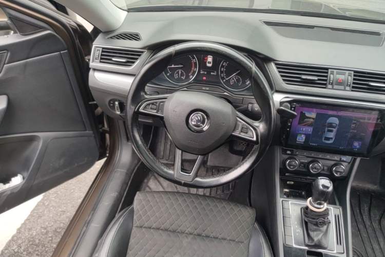 Used Skoda Superb 2016 TSI280 DSG Innovation Edition Steering Wheel