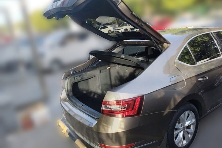 Used Skoda Superb 2016 TSI330 DSG Innovation Edition Trunk