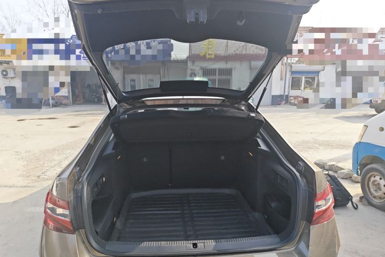 Used Skoda Superb 2016 TSI330 DSG Smart Drive Edition Trunk