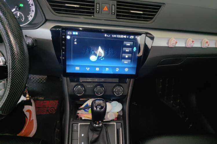 Used Skoda Superb 2016 TSI280 DSG Advanced Edition Audio And AC Panel