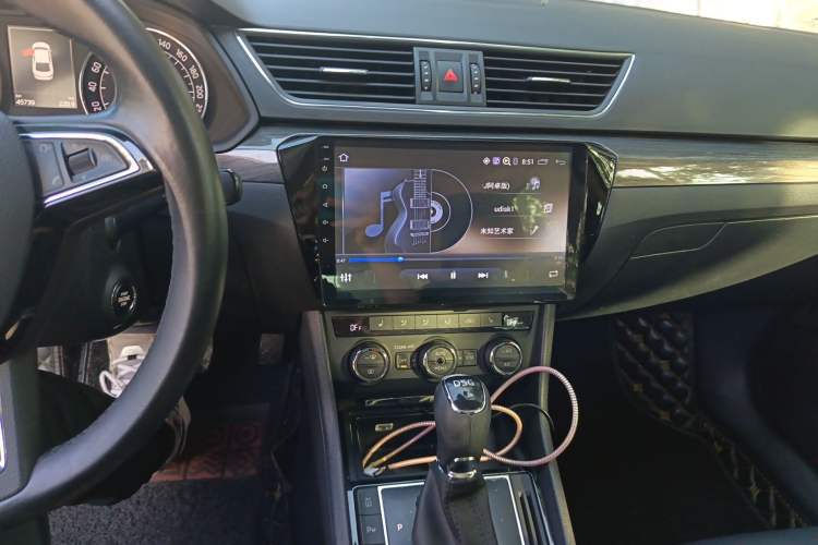 Used Skoda Superb 2016 TSI330 DSG Smart Drive Edition Audio And AC Panel