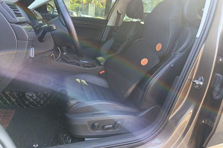 Used Skoda Superb 2016 TSI330 DSG Smart Drive Edition Driver Seat