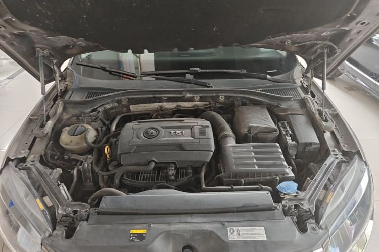 Used Skoda Superb 2016 TSI330 DSG Smart Drive Edition Engine Bay