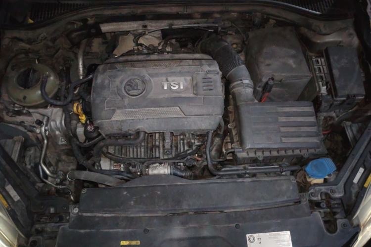Used Skoda Superb 2016 TSI330 DSG Innovation Edition Engine Bay