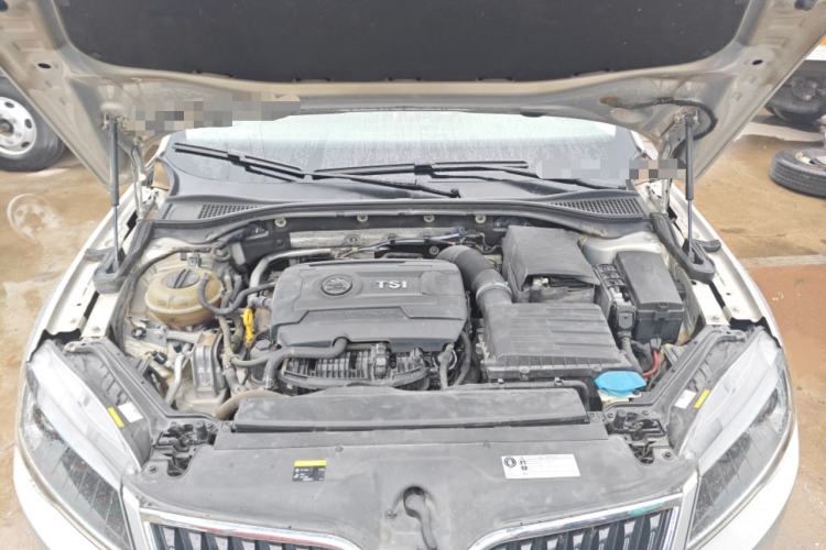 Used Skoda Superb 2016 TSI330 DSG Innovation Edition Engine Bay