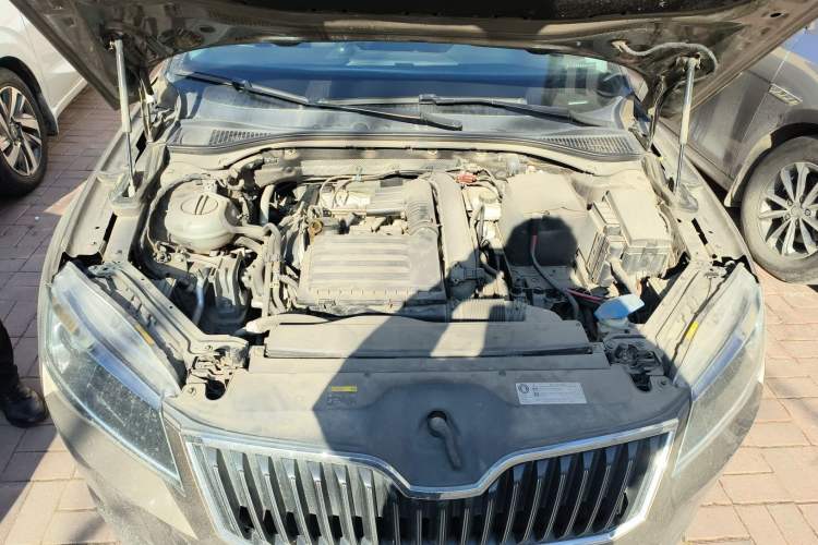 Used Skoda Superb 2016 TSI280 DSG Advanced Edition Engine Bay