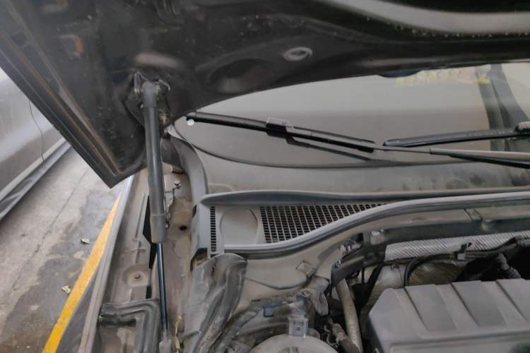 Used Skoda Superb 2016 TSI280 DSG Advanced Edition Engine Bay Right