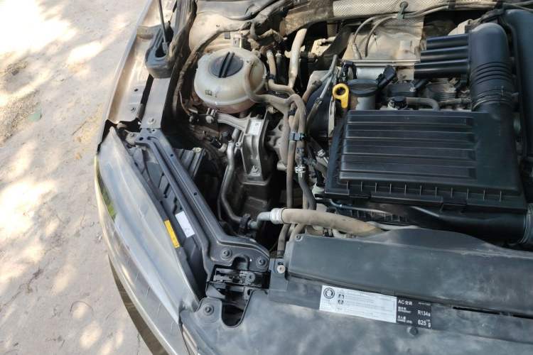 Used Skoda Superb 2016 TSI280 DSG Innovation Edition Engine Bay Right