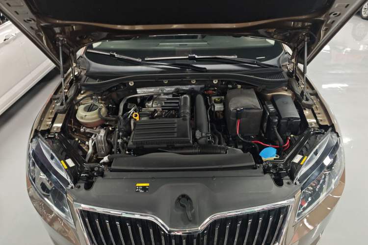 Used Skoda Superb 2016 TSI280 DSG Innovation Edition Engine Bay