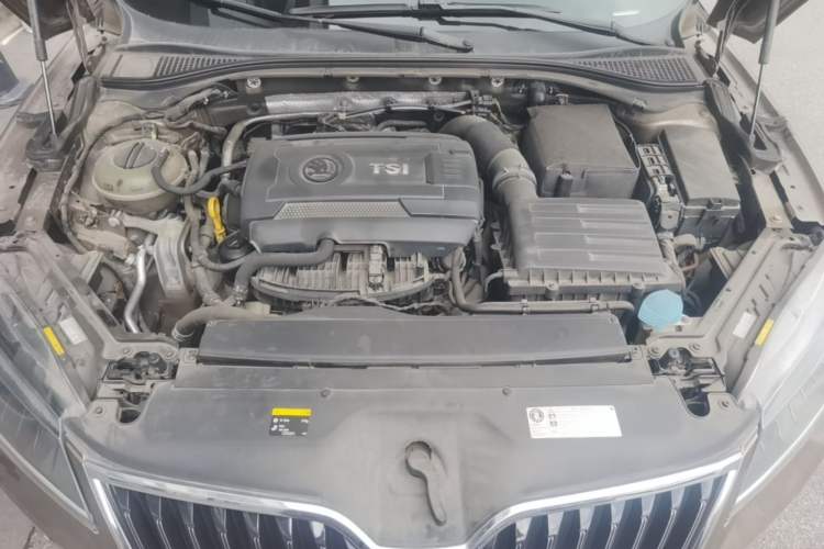 Used Skoda Superb 2016 TSI330 DSG Innovation Edition Engine Bay