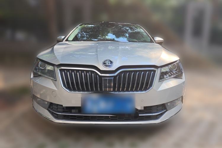 Used Skoda Superb 2016 TSI380 DSG Flagship Edition Front