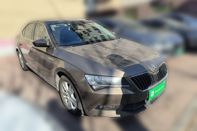 Used Skoda Superb 2016 TSI280 DSG Advanced Edition Front Right 45 Deg