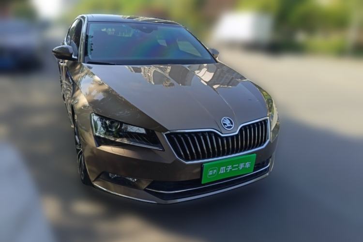Used Skoda Superb 2016 TSI330 DSG Smart Drive Edition Front Right 45 Deg