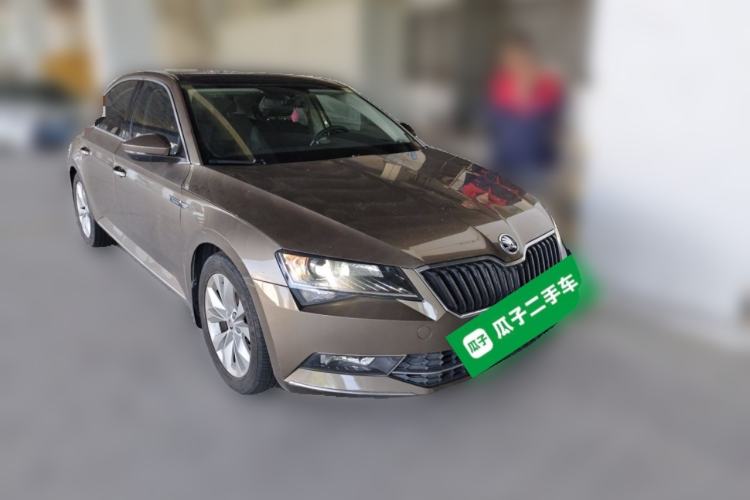 Used Skoda Superb 2016 TSI280 DSG Innovation Edition Front Right 45 Deg