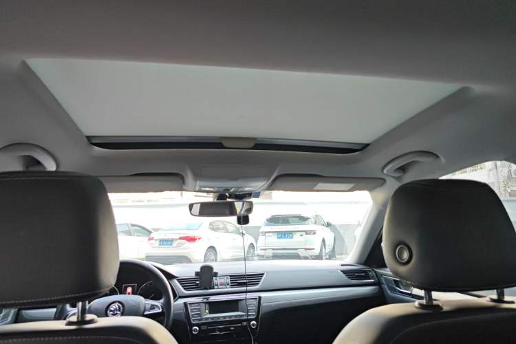 Used Skoda Superb 2016 TSI280 DSG Innovation Edition Headliner