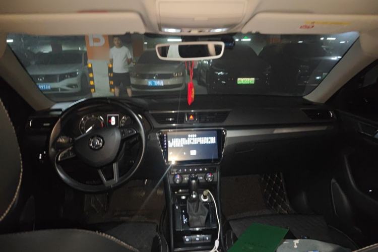 Used Skoda Superb 2016 TSI330 DSG Innovation Edition Headliner