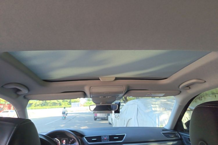 Used Skoda Superb 2016 TSI330 DSG Smart Drive Edition Headliner