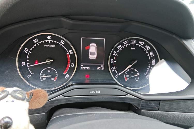 Used Skoda Superb 2016 TSI330 DSG Innovation Edition Instrument Cluster