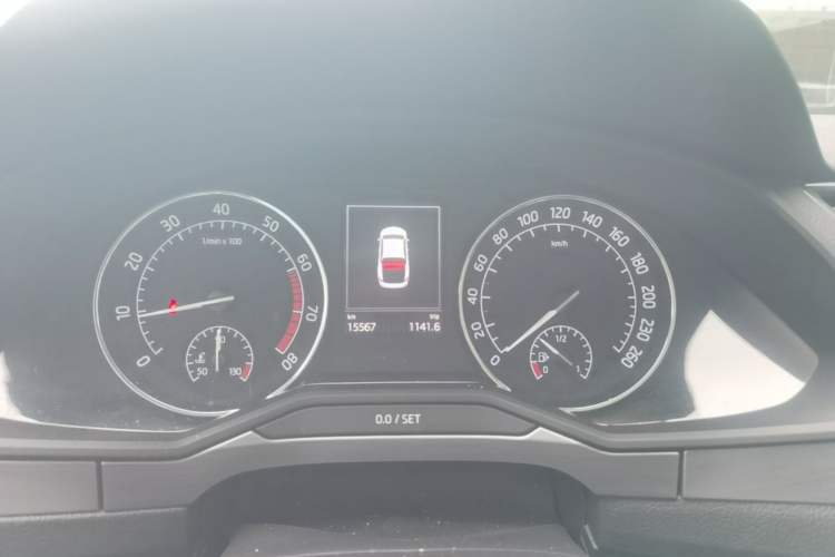 Used Skoda Superb 2016 TSI330 DSG Innovation Edition Instrument Cluster
