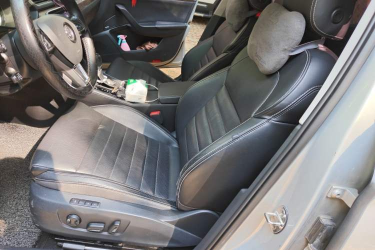 Used Skoda Superb 2016 TSI380 DSG Flagship Edition Left Front Seat