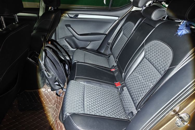 Used Skoda Superb 2016 TSI280 DSG Innovation Edition Left Rear Seat
