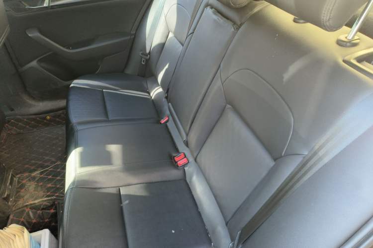Used Skoda Superb 2016 TSI280 DSG Advanced Edition Left Rear Seat