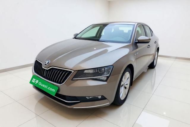 Używany Skoda Superb 2016 TSI280 DSG Innovation Edition