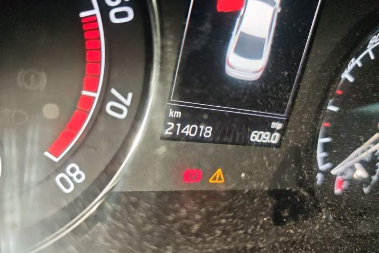 Used Skoda Superb 2016 TSI280 DSG Innovation Edition Odometer Close Up