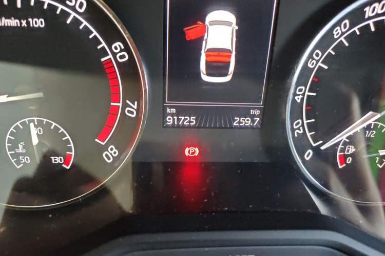 Used Skoda Superb 2016 TSI280 DSG Innovation Edition Odometer Close Up