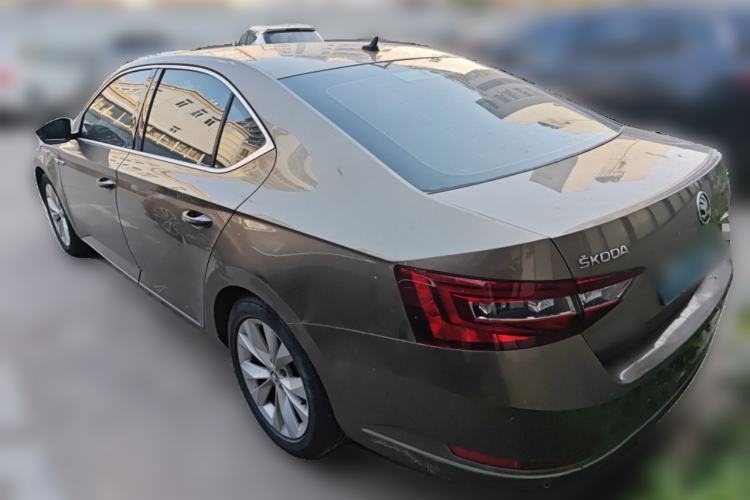 Used Skoda Superb 2016 TSI280 DSG Innovation Edition Rear Left 45 Deg
