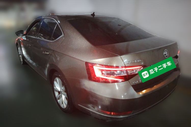 Used Skoda Superb 2016 TSI330 DSG Innovation Edition Rear Left 45 Deg