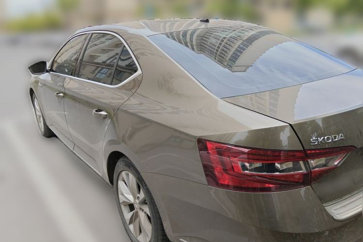 Used Skoda Superb 2016 TSI330 DSG Innovation Edition Rear Left 45 Deg
